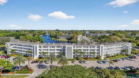3012 Oakridge A Deerfield Beach FL 33442