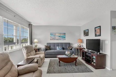 3012 Oakridge A Deerfield Beach FL 33442