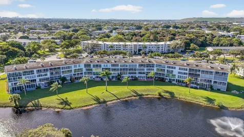 3012 Oakridge A Deerfield Beach FL 33442