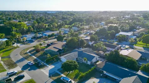 1107 Woodcrest Road West Palm Beach FL 33417