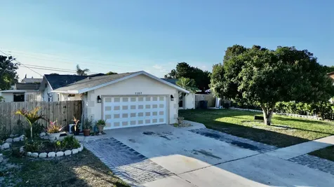 1107 Woodcrest Road West Palm Beach FL 33417