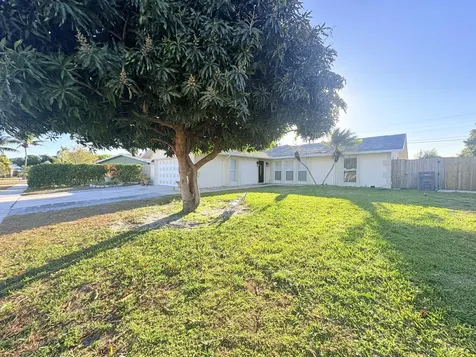1107 Woodcrest Road West Palm Beach FL 33417