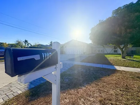 1107 Woodcrest Road West Palm Beach FL 33417