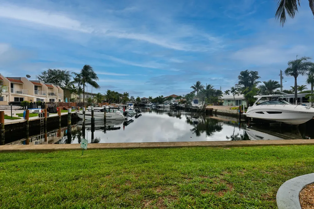 391 SE 19th Avenue Pompano Beach FL 33060