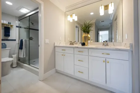 8535 Casa Del Lago Boca Raton FL 33433