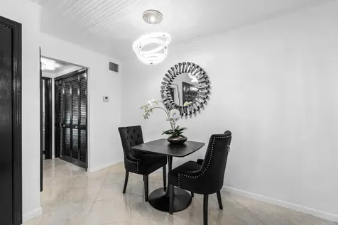 340 Horizons Boynton Beach FL 33435