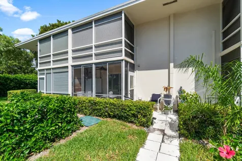 340 Horizons Boynton Beach FL 33435