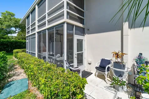 340 Horizons Boynton Beach FL 33435