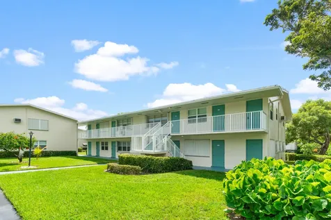 340 Horizons Boynton Beach FL 33435