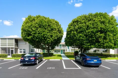 340 Horizons Boynton Beach FL 33435