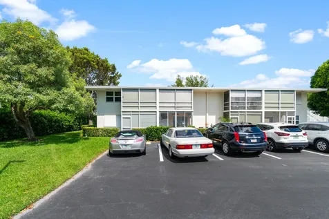 340 Horizons Boynton Beach FL 33435