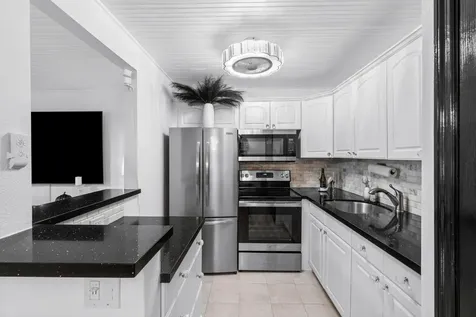 340 Horizons Boynton Beach FL 33435