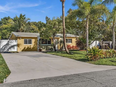 607 W Perry Street Lantana FL 33462
