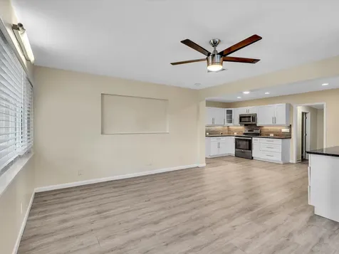 607 W Perry Street Lantana FL 33462