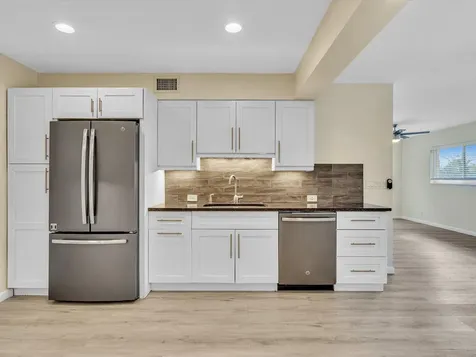 607 W Perry Street Lantana FL 33462