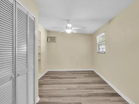 607 W Perry Street Lantana FL 33462