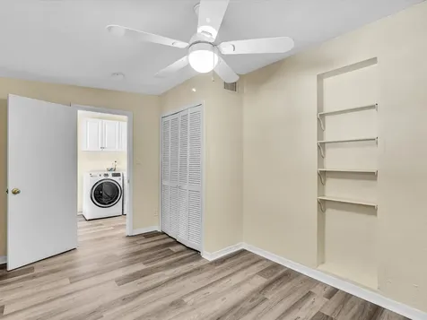 607 W Perry Street Lantana FL 33462