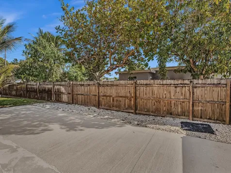 607 W Perry Street Lantana FL 33462