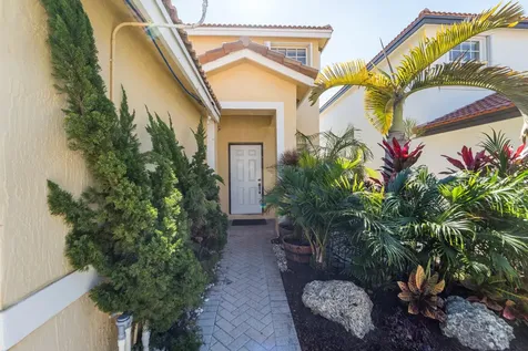 3944 Crescent Creek Drive Coconut Creek FL 33073