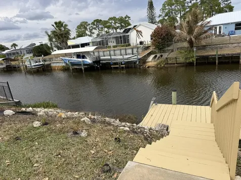 404 NE Camelot Drive Port Saint Lucie FL 34983