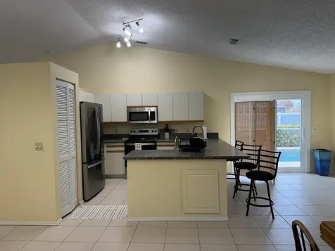 404 NE Camelot Drive Port Saint Lucie FL 34983