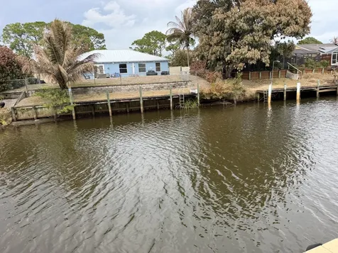 404 NE Camelot Drive Port Saint Lucie FL 34983