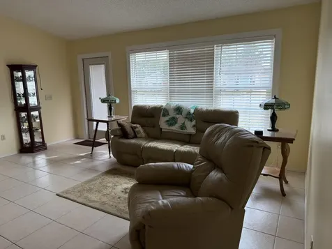 404 NE Camelot Drive Port Saint Lucie FL 34983