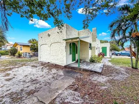 501 Pilgrim Road West Palm Beach FL 33405