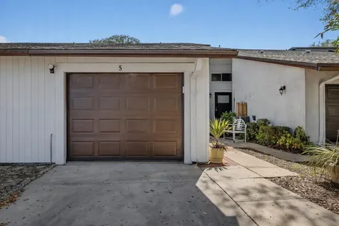 2090 Colonial Road Fort Pierce FL 34950