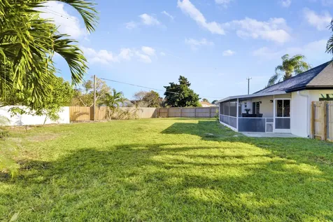 125 Arrowhead Circle Jupiter FL 33458