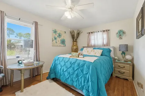 572 Se Fallon Drive Port Saint Lucie FL 34983