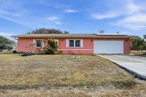 572 Se Fallon Drive Port Saint Lucie FL 34983