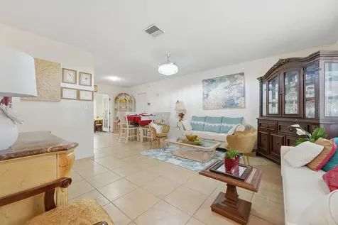 572 Se Fallon Drive Port Saint Lucie FL 34983