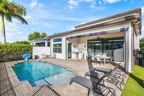 17317 Santaluce Manor Boca Raton FL 33496