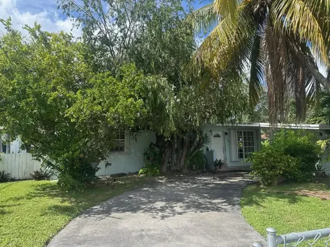 5486 Sw 91st Avenue Miami FL 33165