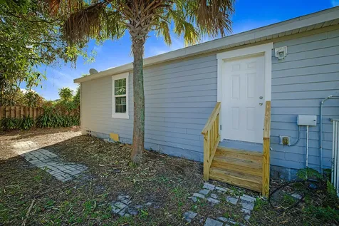 1102 19th Street West Palm Beach FL 33407