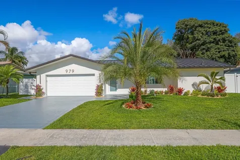 979 Nw 8th Street Boca Raton FL 33486