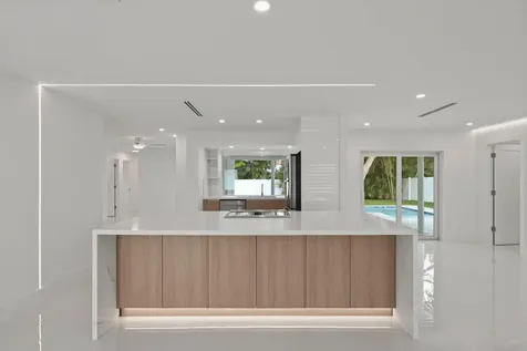 979 Nw 8th Street Boca Raton FL 33486