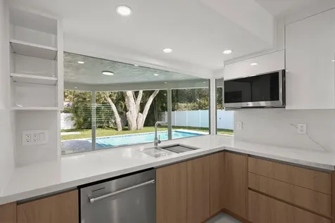 979 Nw 8th Street Boca Raton FL 33486