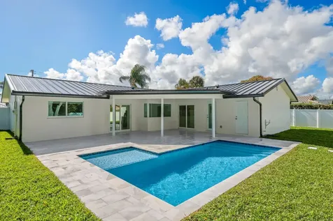 979 Nw 8th Street Boca Raton FL 33486