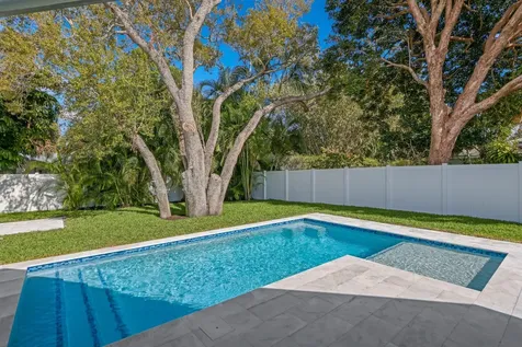 979 Nw 8th Street Boca Raton FL 33486