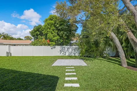 979 Nw 8th Street Boca Raton FL 33486