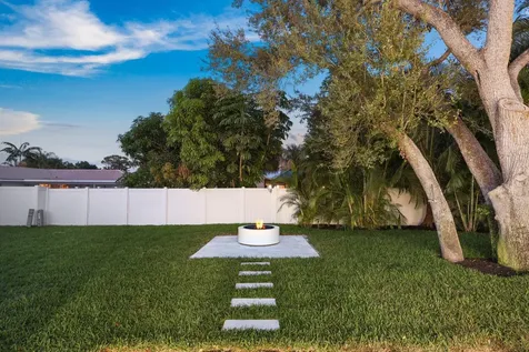 979 Nw 8th Street Boca Raton FL 33486