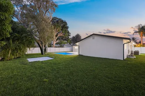 979 Nw 8th Street Boca Raton FL 33486