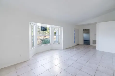 298 Sw Eyerly Avenue Port Saint Lucie FL 34953