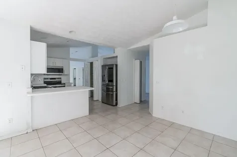 298 Sw Eyerly Avenue Port Saint Lucie FL 34953