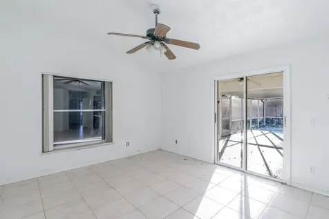 298 Sw Eyerly Avenue Port Saint Lucie FL 34953