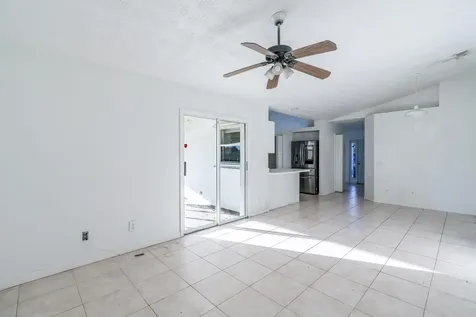 298 Sw Eyerly Avenue Port Saint Lucie FL 34953