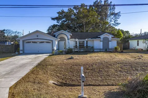 298 Sw Eyerly Avenue Port Saint Lucie FL 34953