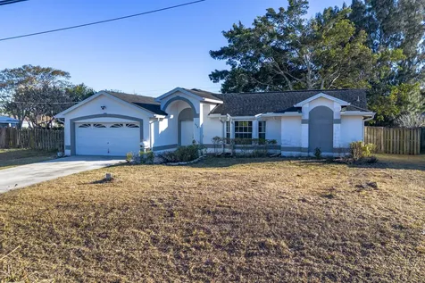 298 Sw Eyerly Avenue Port Saint Lucie FL 34953